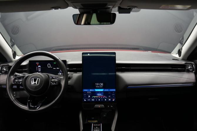 Honda e:NS1 с пробегом 2023 года, цена 3 254 000 рублей, 26000 км, внедорожник, Автокод Объявления