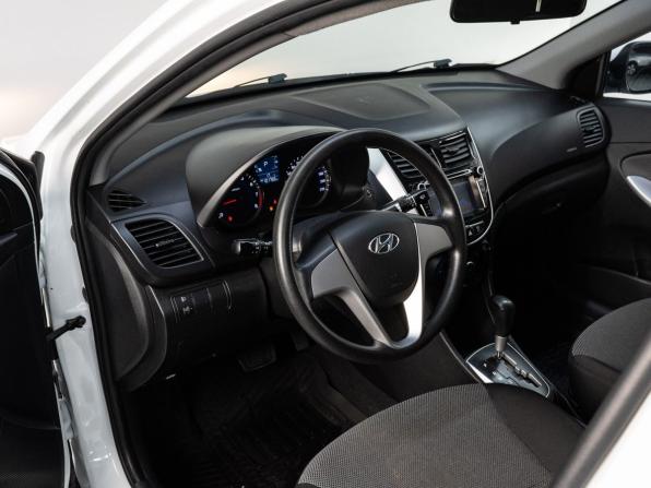 Hyundai Solaris I с пробегом 2014 года, цена 899 000 рублей, 101766 км, седан, Автокод Объявления