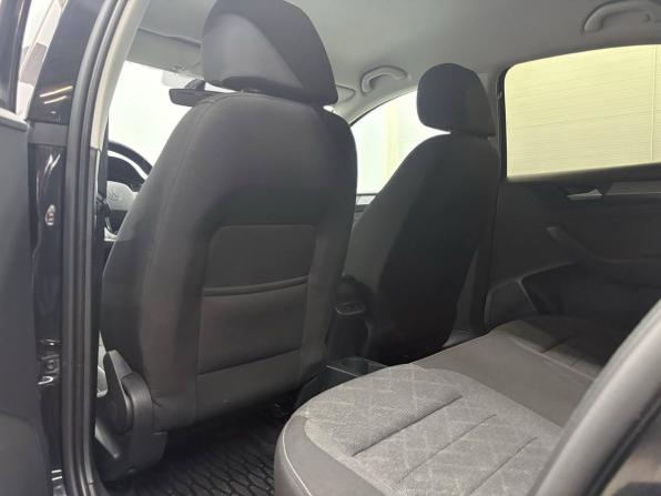 Volkswagen Polo VI с пробегом 2022 года, цена 1 779 900 рублей, 70772 км, лифтбек, Автокод Объявления