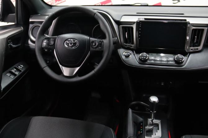 Toyota RAV4 IV (XA40) Рестайлинг с пробегом 2018 года, цена 2 750 550 рублей, 107190 км, внедорожник, Автокод Объявления