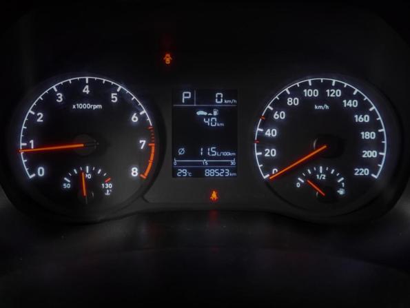 Hyundai Solaris II с пробегом 2017 года, цена 1 009 000 рублей, 88523 км, седан, Автокод Объявления