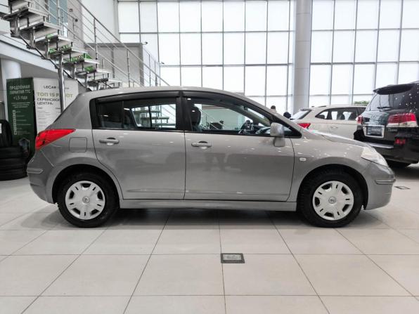 Nissan Tiida I Рестайлинг с пробегом 2011 года, цена 770 000 рублей, 134131 км, хэтчбек, Автокод Объявления