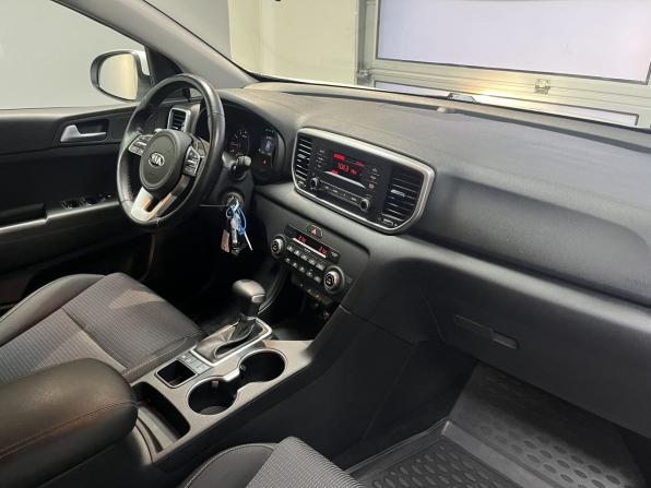 Kia Sportage IV Рестайлинг с пробегом 2021 года, цена 2 475 000 рублей, 82751 км, внедорожник, Автокод Объявления