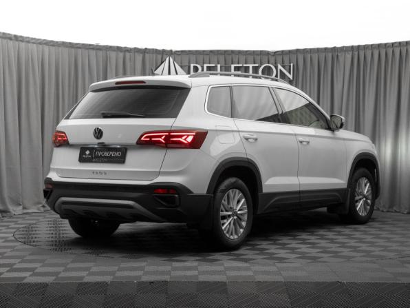 Volkswagen Taos I с пробегом 2022 года, цена 2 600 000 рублей, 45227 км, внедорожник, Автокод Объявления