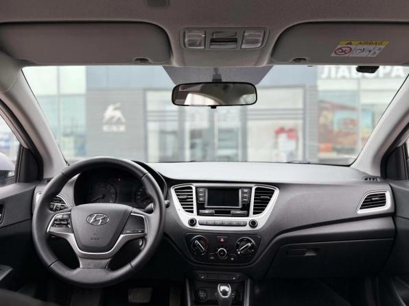 Hyundai Solaris II с пробегом 2019 года, цена 1 315 000 рублей, 147000 км, седан, Автокод Объявления