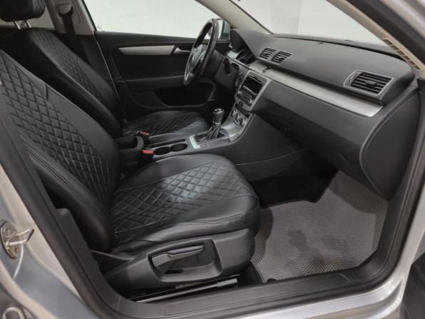 Volkswagen Passat B7 с пробегом 2013 года, цена 1 060 000 рублей, 173906 км, седан, Автокод Объявления
