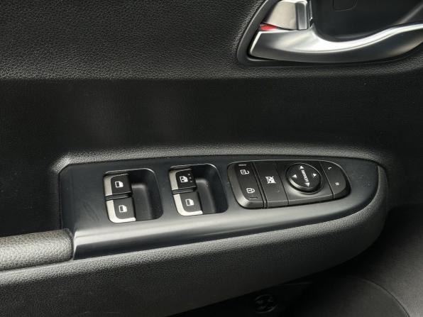 Kia Rio IV с пробегом 2017 года, цена 1 309 000 рублей, 91109 км, седан, Автокод Объявления