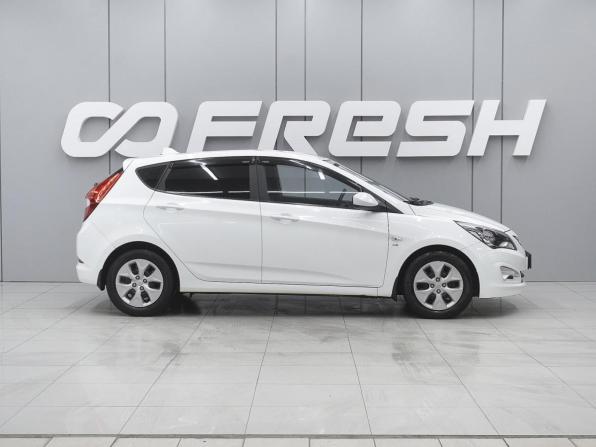Hyundai Solaris I Рестайлинг с пробегом 2014 года, цена 995 000 рублей, 90600 км, хэтчбек, Автокод Объявления