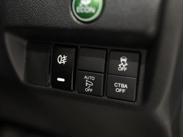 Honda Fit III с пробегом 2016 года, цена 950 000 рублей, 122000 км, хэтчбек, Автокод Объявления