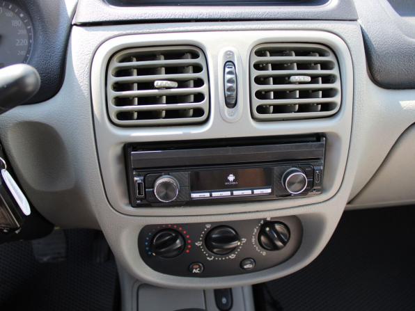 Renault Symbol I Рестайлинг с пробегом 2005 года, цена 249 000 рублей, 263505 км, седан, Автокод Объявления