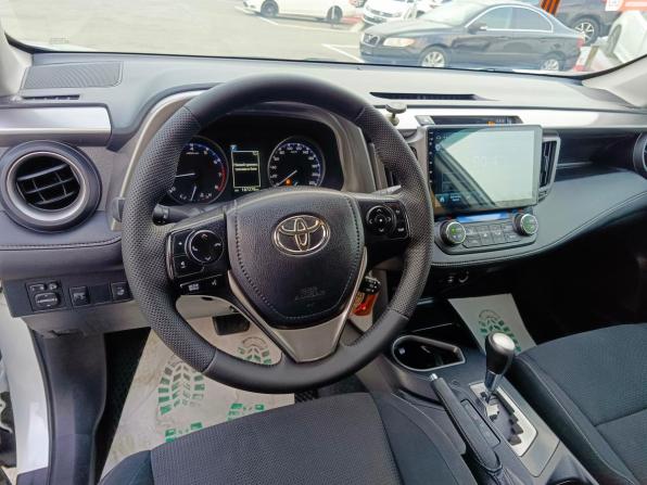Toyota RAV4 IV (XA40) Рестайлинг с пробегом 2017 года, цена 2 199 995 рублей, 187192 км, внедорожник, Автокод Объявления