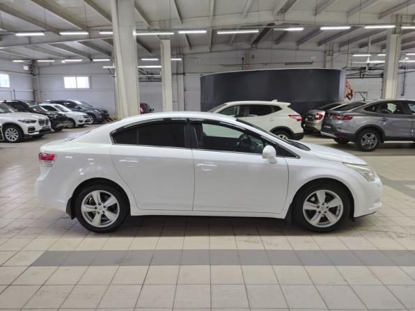 Toyota Avensis III с пробегом 2010 года, цена 910 000 рублей, 264686 км, седан, Автокод Объявления