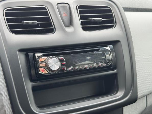Renault Logan II с пробегом 2014 года, цена 550 000 рублей, 77000 км, седан, Автокод Объявления