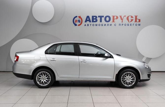 Volkswagen Jetta V с пробегом 2009 года, цена 569 000 рублей, 111992 км, седан, Автокод Объявления