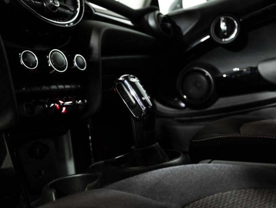 Mini Hatch III (F55/F56) Рестайлинг Санкт-Петербург  - изображение 19
