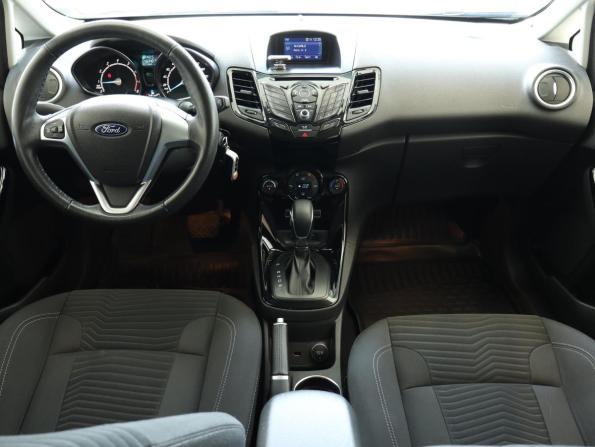Ford Fiesta Mk6 Рестайлинг с пробегом 2017 года, цена 1 040 000 рублей, 48340 км, хэтчбек, Автокод Объявления