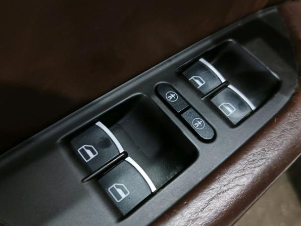 Volkswagen Touareg II с пробегом 2010 года, цена 1 899 000 рублей, 200190 км, внедорожник, Автокод Объявления