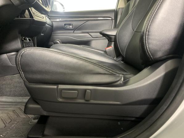 Mitsubishi Outlander III Рестайлинг 2 с пробегом 2018 года, цена 2 099 000 рублей, 100000 км, внедорожник, Автокод Объявления