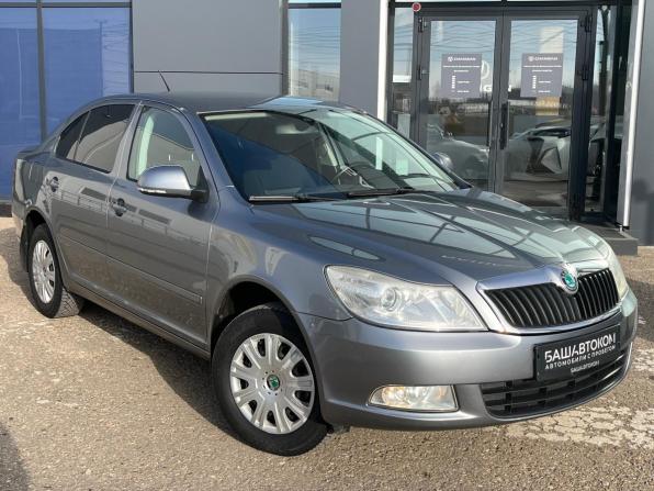 Skoda Octavia II (A5) Рестайлинг с пробегом 2013 года, цена 820 000 рублей, 228000 км, лифтбек, Автокод Объявления