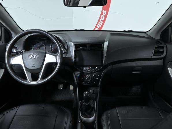 Hyundai Solaris I с пробегом 2013 года, цена 670 000 рублей, 212000 км, седан, Автокод Объявления