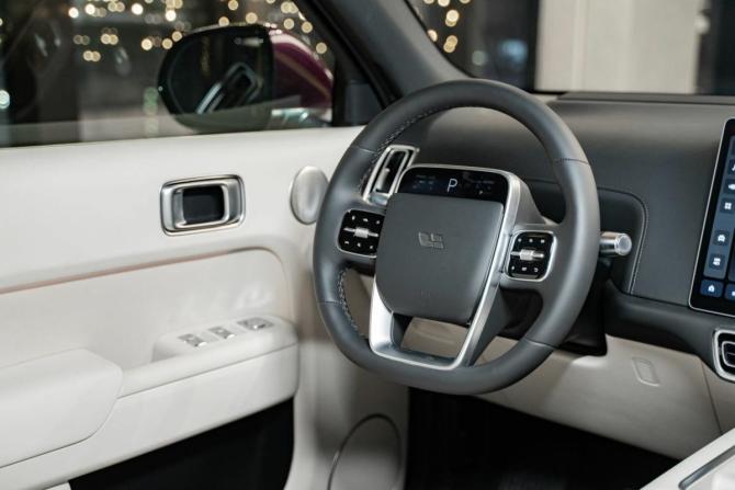 Новый Li Auto (Lixiang) L9 I Рестайлинг 2025 года, цена 11 990 000 рублей, внедорожник, Автокод Объявления