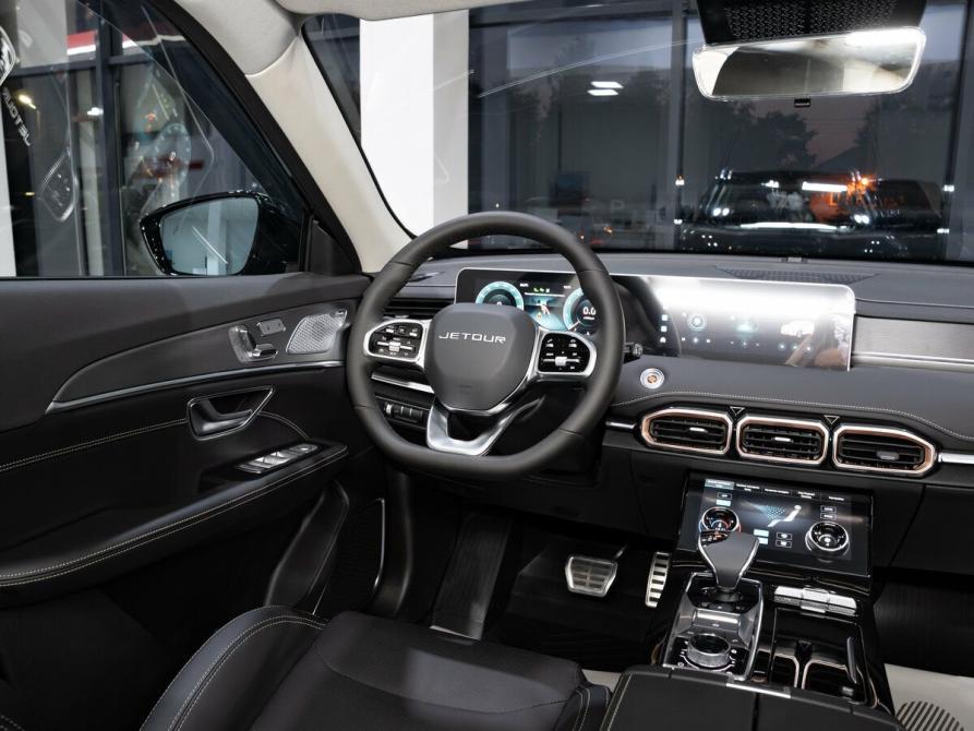 JETOUR X70+ I Рестайлинг Москва  - изображение 8