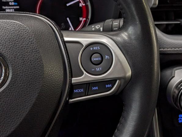 Toyota RAV4 V (XA50) с пробегом 2021 года, цена 3 600 000 рублей, 61436 км, внедорожник, Автокод Объявления