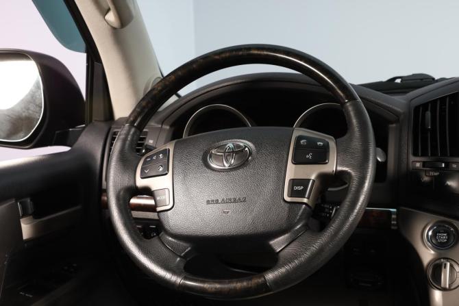Toyota Land Cruiser 200 Series с пробегом 2008 года, цена 3 249 000 рублей, 290600 км, внедорожник, Автокод Объявления