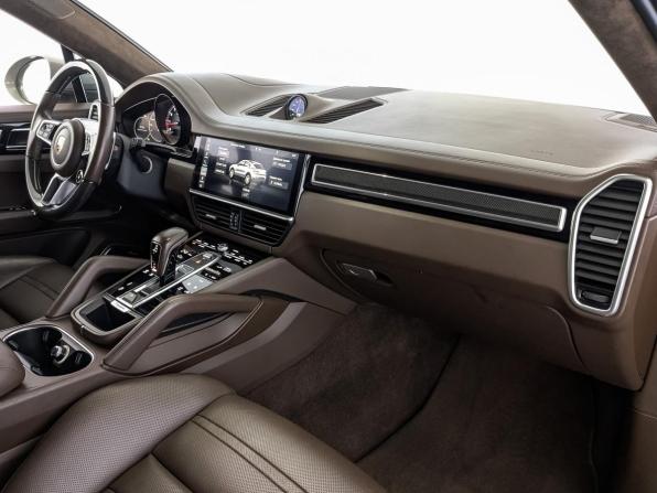Porsche Cayenne III с пробегом 2019 года, цена 8 444 000 рублей, 63299 км, внедорожник, Автокод Объявления
