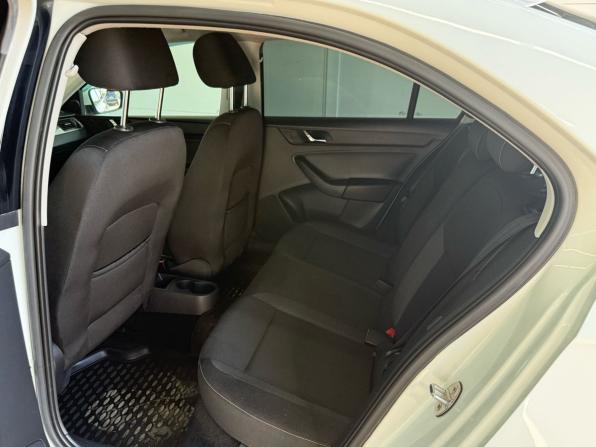 Skoda Rapid I с пробегом 2014 года, цена 999 000 рублей, 167500 км, лифтбек, Автокод Объявления