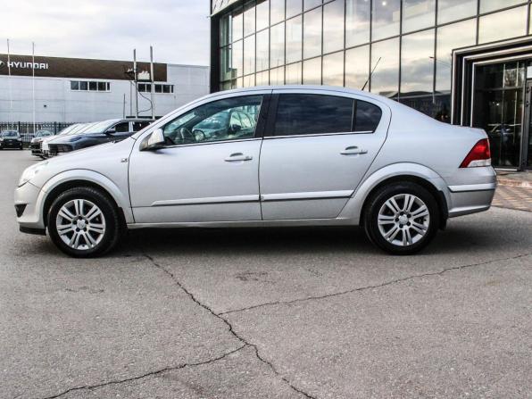 Opel Astra H Рестайлинг с пробегом 2010 года, цена 542 200 рублей, 119500 км, седан, Автокод Объявления