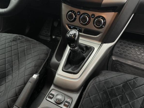 Ford Focus III с пробегом 2013 года, цена 830 000 рублей, 203000 км, универсал, Автокод Объявления