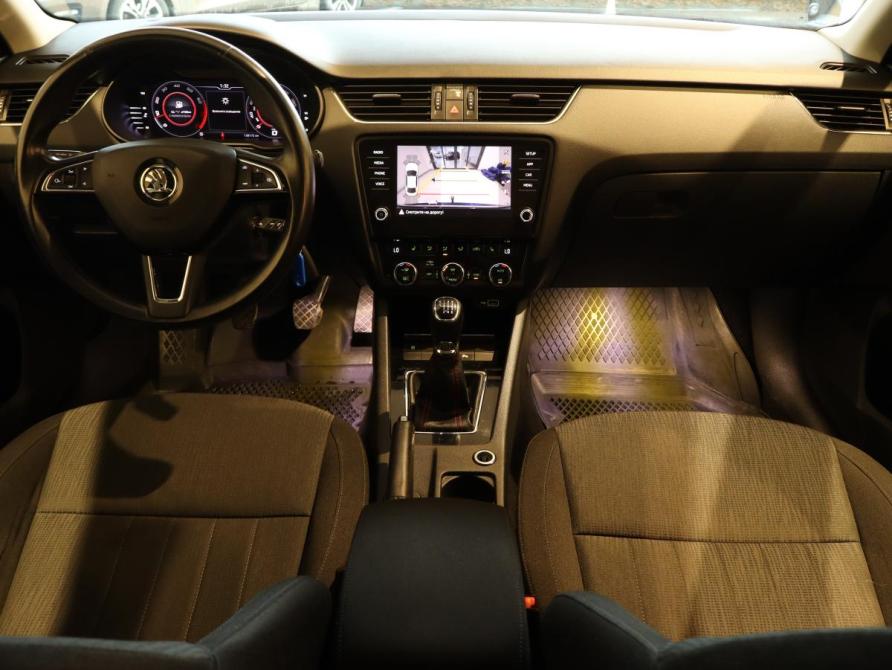 Skoda Octavia III (A7) Рестайлинг Москва  - изображение 19