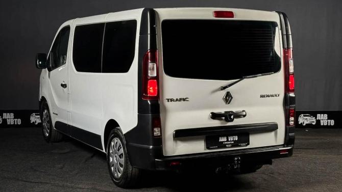 Renault Trafic III с пробегом 2017 года, цена 2 000 000 рублей, 205010 км, минивэн, Автокод Объявления
