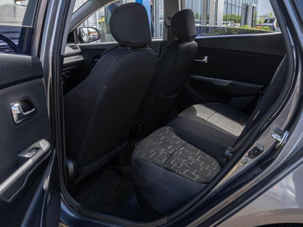 Kia Rio III Рестайлинг с пробегом 2016 года, цена 889 000 рублей, 217676 км, хэтчбек, Автокод Объявления