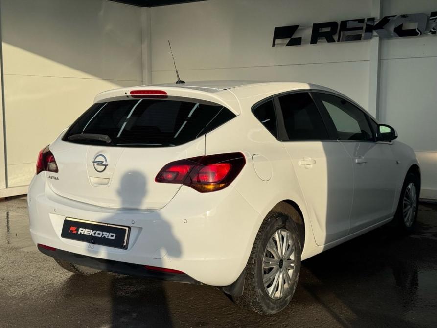 Opel Astra J Уфа  - изображение 4