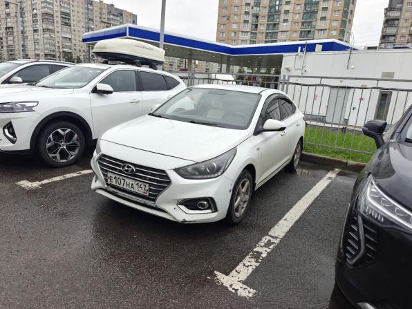 Hyundai Solaris II с пробегом 2018 года, цена 879 000 рублей, 236338 км, седан, Автокод Объявления