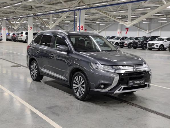 Mitsubishi Outlander III Рестайлинг 3 с пробегом 2020 года, цена 2 370 000 рублей, 70700 км, внедорожник, Автокод Объявления