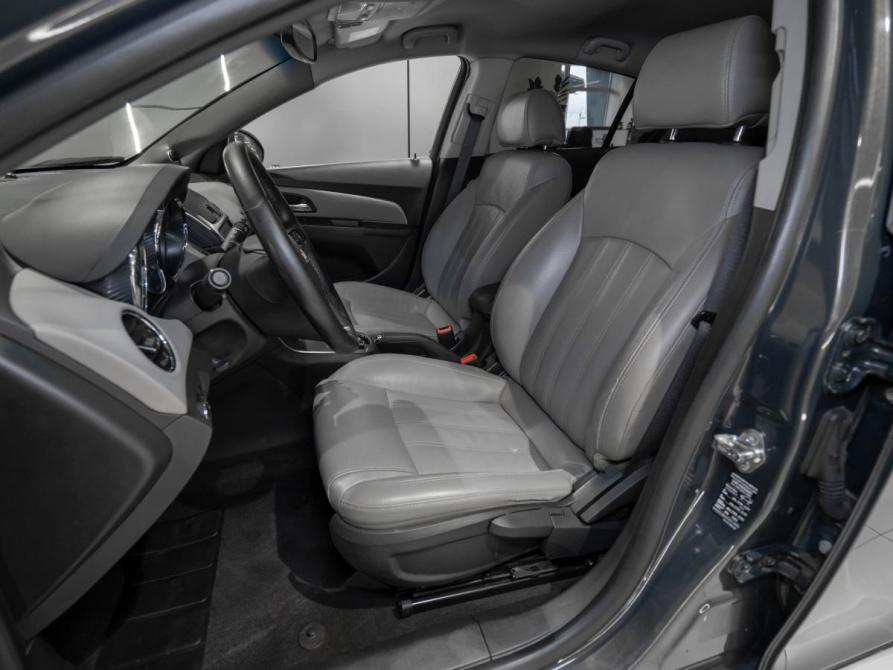Chevrolet Cruze I Рестайлинг Москва  - изображение 9