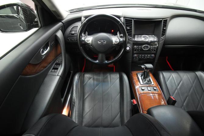 Infiniti QX70 с пробегом 2014 года, цена 2 800 000 рублей, 77829 км, внедорожник, Автокод Объявления
