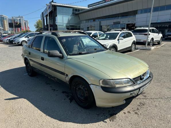 Opel Vectra B с пробегом 1996 года, цена 95 000 рублей, 355230 км, хэтчбек, Автокод Объявления
