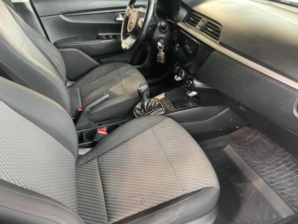 Kia Rio IV с пробегом 2017 года, цена 1 213 900 рублей, 95141 км, седан, Автокод Объявления