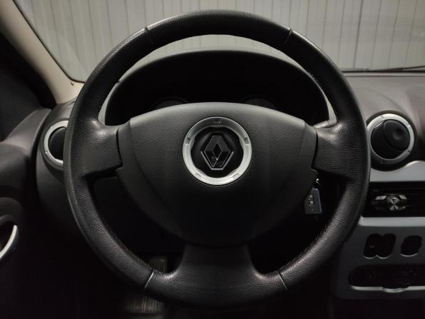 Renault Logan I Рестайлинг с пробегом 2013 года, цена 570 000 рублей, 62440 км, седан, Автокод Объявления