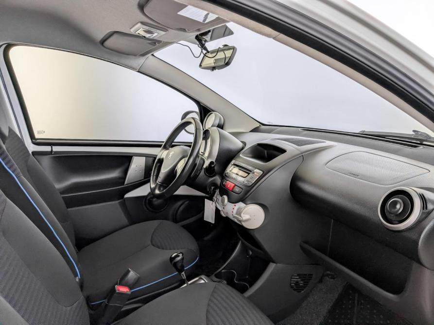 Peugeot 107 I Рестайлинг 2 Москва  - изображение 11