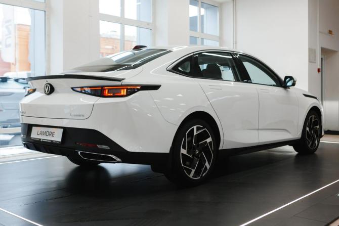 Новый Changan Lamore 2024 года, цена 2 929 900 рублей, седан, Автокод Объявления