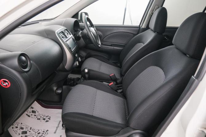 Nissan March IV (K13) Рестайлинг с пробегом 2018 года, цена 899 000 рублей, 122000 км, хэтчбек, Автокод Объявления