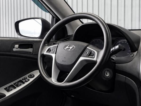 Hyundai Solaris I Рестайлинг с пробегом 2014 года, цена 837 000 рублей, 125881 км, хэтчбек, Автокод Объявления