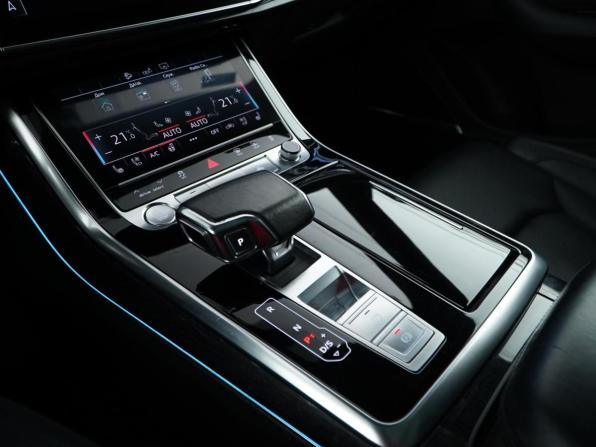 Audi Q8 I (4M) с пробегом 2019 года, цена 5 899 044 рубля, 126300 км, внедорожник, Автокод Объявления
