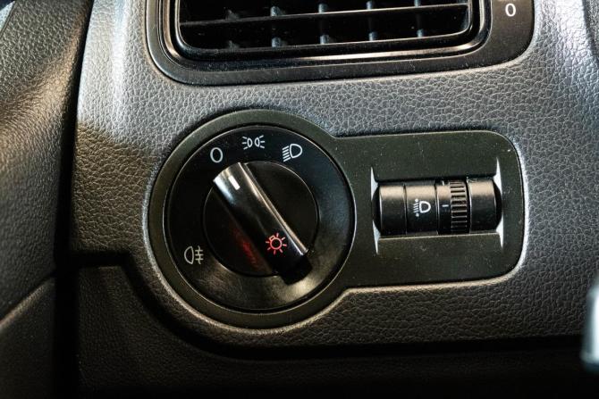 Volkswagen Polo V с пробегом 2011 года, цена 800 000 рублей, 221642 км, седан, Автокод Объявления