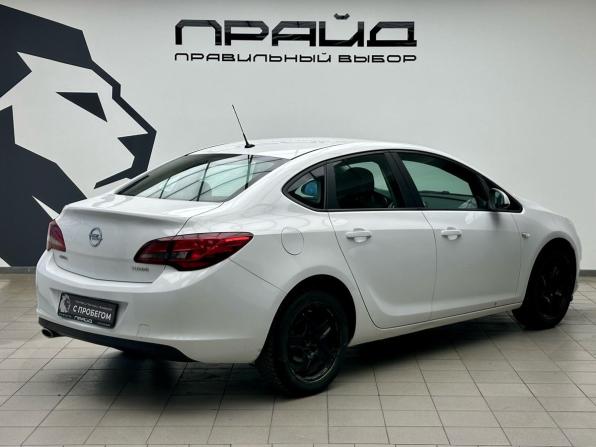 Opel Astra J Рестайлинг с пробегом 2013 года, цена 875 000 рублей, 161500 км, седан, Автокод Объявления